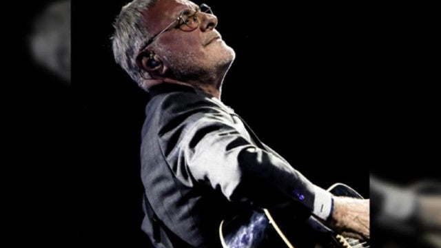 Morre Steve Harley, vocalista da banda Cockney Rebel, aos 73 anos de câncer