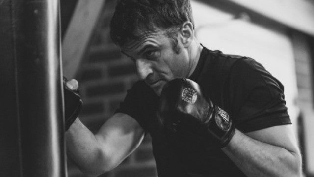 Macron ou Rocky? Fotografias geram polêmica nas redes sociais