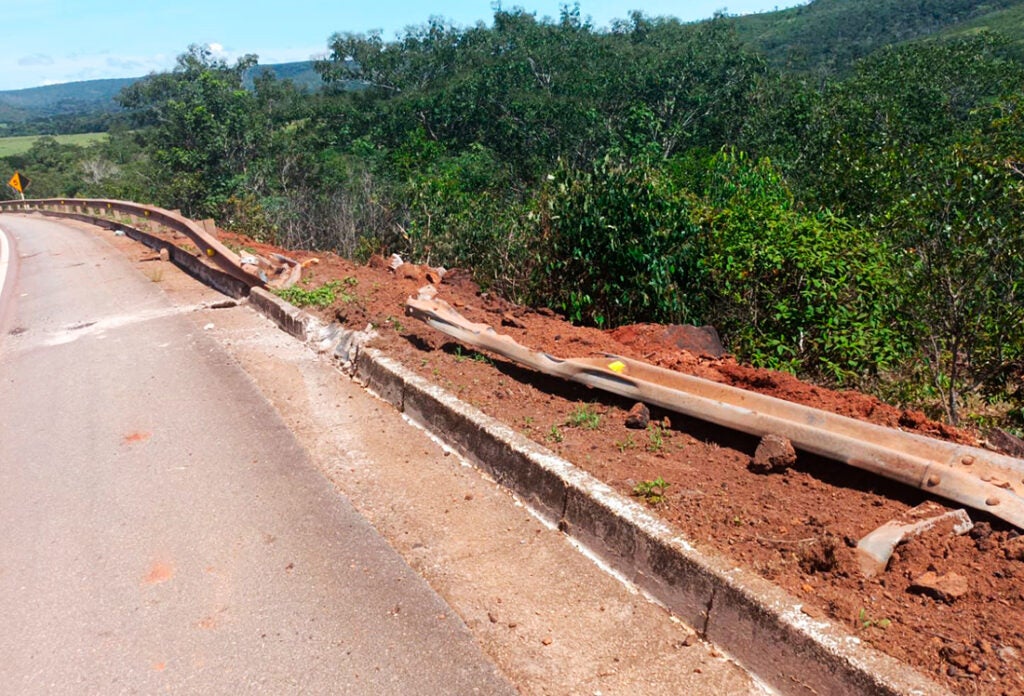 Motorista de guincho perde controle, salta de caminhão e morre na BR-163, próximo a Guarantã do Norte