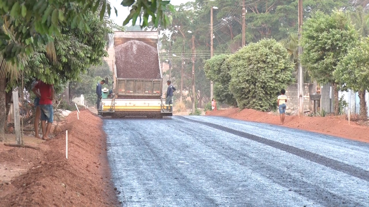 prefeito de Guarantã do Norte confirma pavimentação de dois bairros e articula convênio de R$ 6 milhões