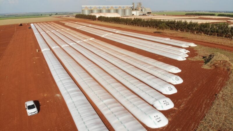 Nortène promove manhã de autógrafos com Roberto Rodrigues na Agrishow