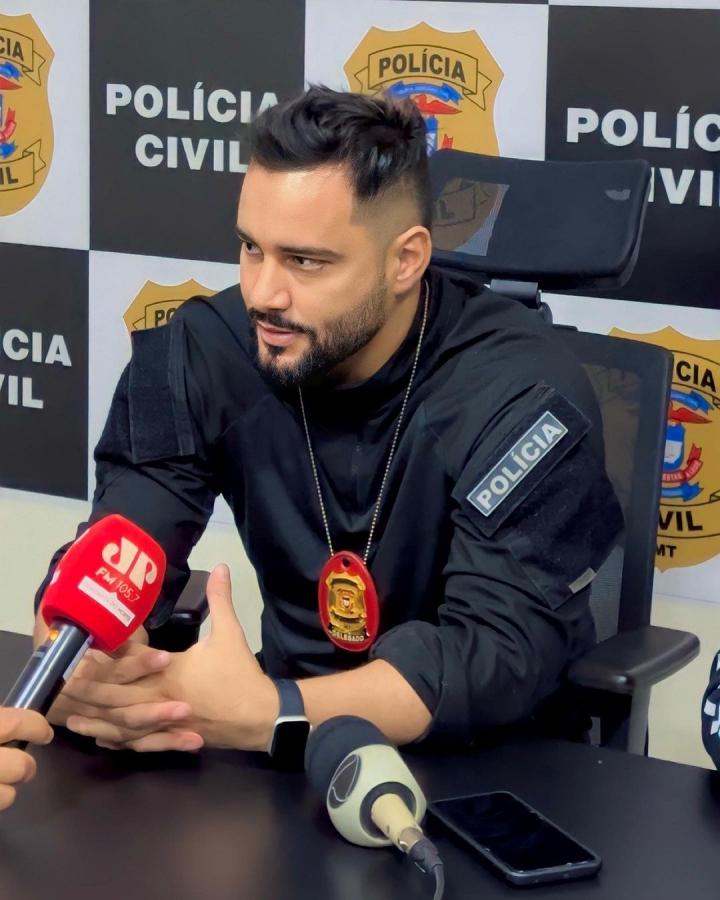 Delegado ‘lucrou’ R$ 9 mil com fiança, cobrou R$ 15 mil para entregar carro a vítima e ‘salvou’ traficante’