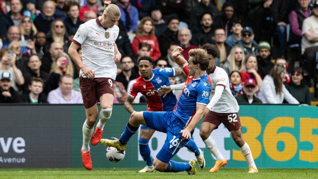 Manchester City goleia Crystal Palace e coloca pressão em Liverpool e Arsenal