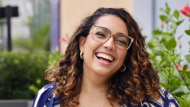 Camila Moura bate recorde no Instagram e agradece aos fãs