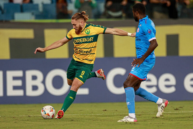 CUIABÁ BUSCA EMPATE DIANTE DE EQUIPE PERUANA