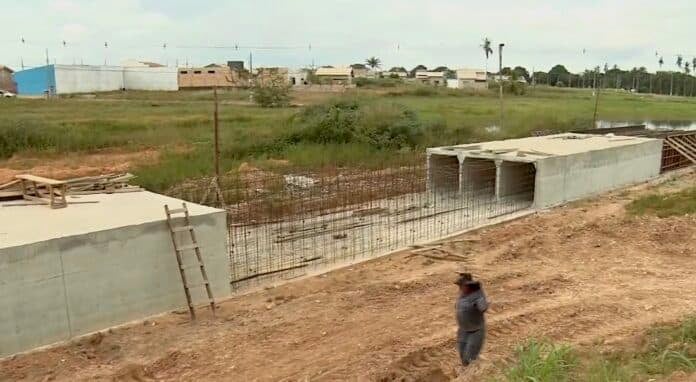 Prefeito inspeciona obras e prevê início de asfalto na MT-419 em Guarantã do Norte em dois meses