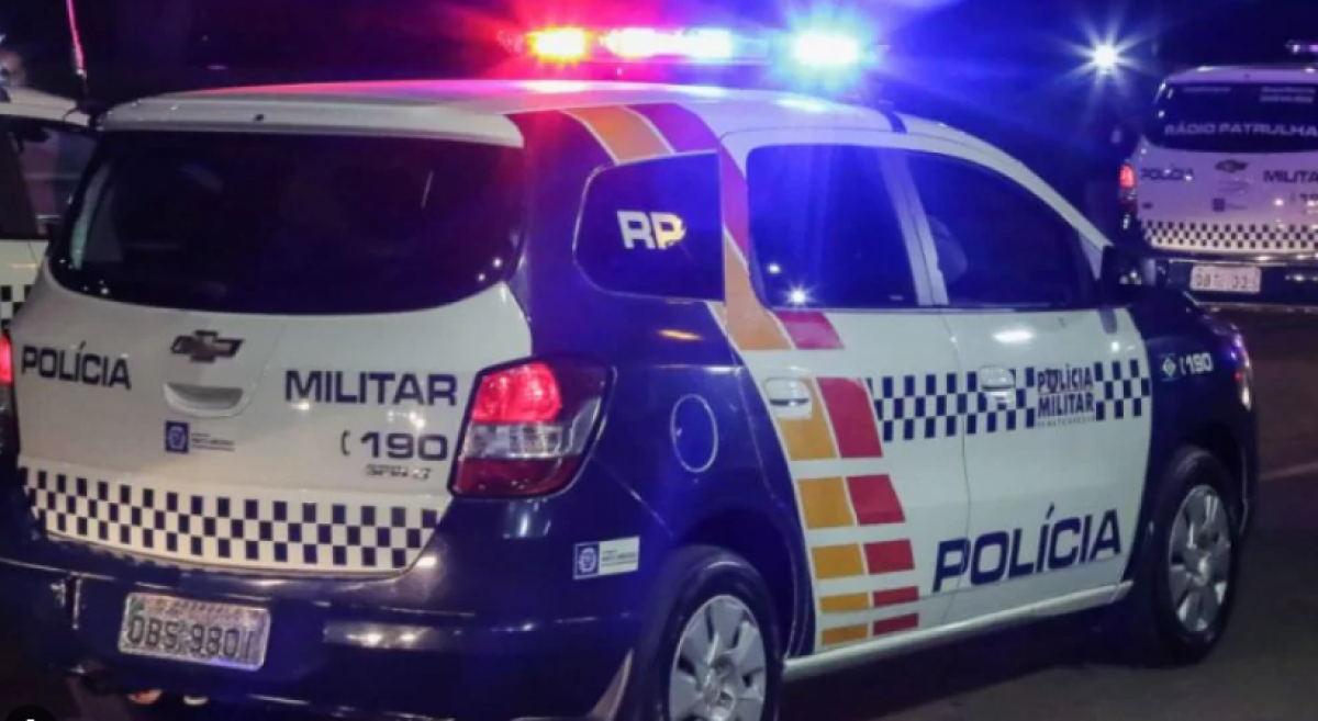 Menor é apreendido após desobedecer e desacatar policiais durante abordagem