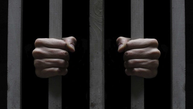 Ex-voluntário dos escuteiros escondeu câmera em banheiro nos EUA