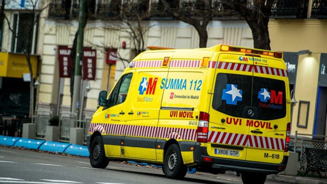 Desmoronamento de edifício em Madrid deixa duas pessoas soterradas