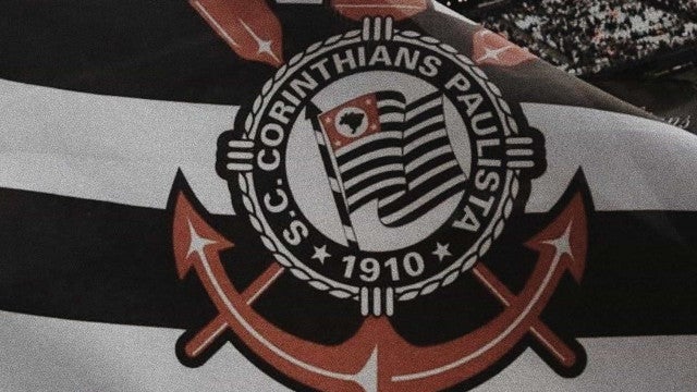 Corinthians teme falta de liderança no elenco e tenta fazer Cássio ficar