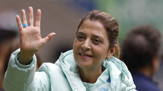 Leila Pereira, do Palmeiras, empresta seu avião para levar 2,5 toneladas de alimentos ao RS