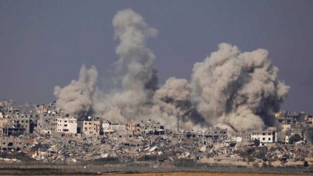 Israel diz ter recuperado corpos de mais 3 reféns na Faixa de Gaza