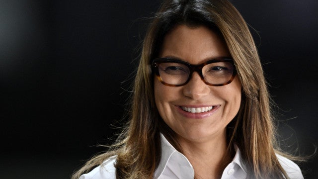 Janja e influenciadores fazem apelo por resgate de cavalo em telhado no RS