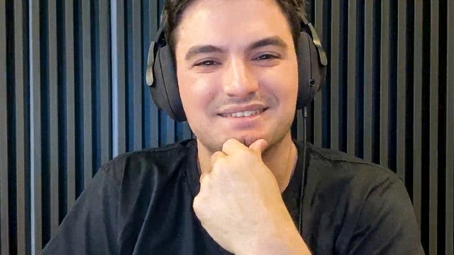 Homem vira réu após xingar Felipe Neto ao vê-lo em apostila de escola