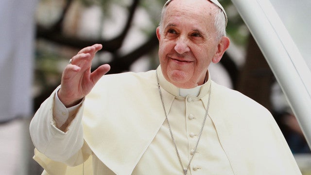Papa Francisco reza por vítimas de chuvas no Rio Grande do Sul