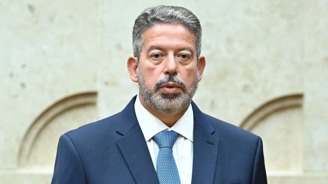 Lira quer votar incentivo a montadoras hoje