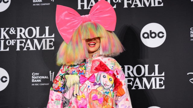 Com novo álbum, Sia não muda a vida das pessoas, mas alivia suas jornadas