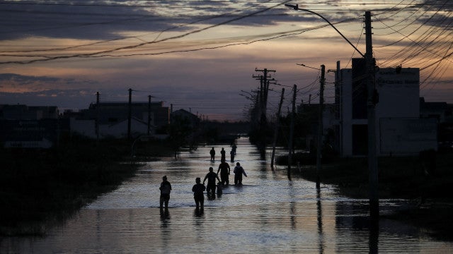 Sobe para 147 o número de mortos em tragédia no RS