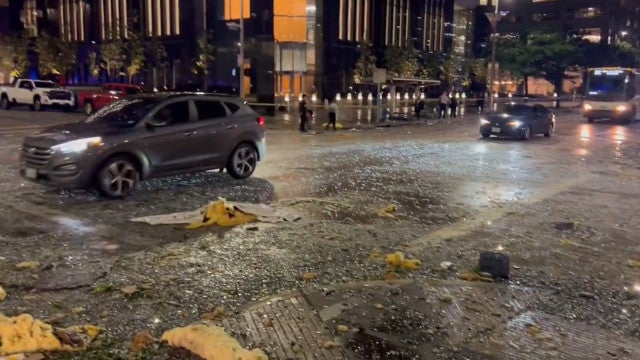 Tempestade mata pelo menos quatro pessoas em Houston e faz estragos