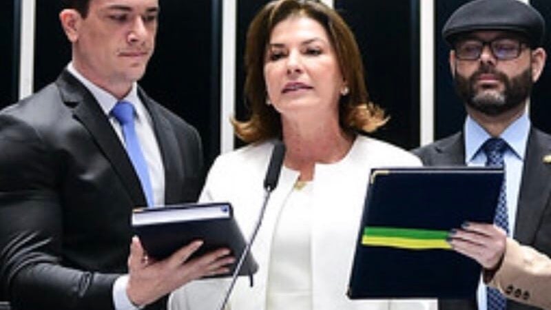 Rosana Martinelli toma posse como senadora por Mato Grosso