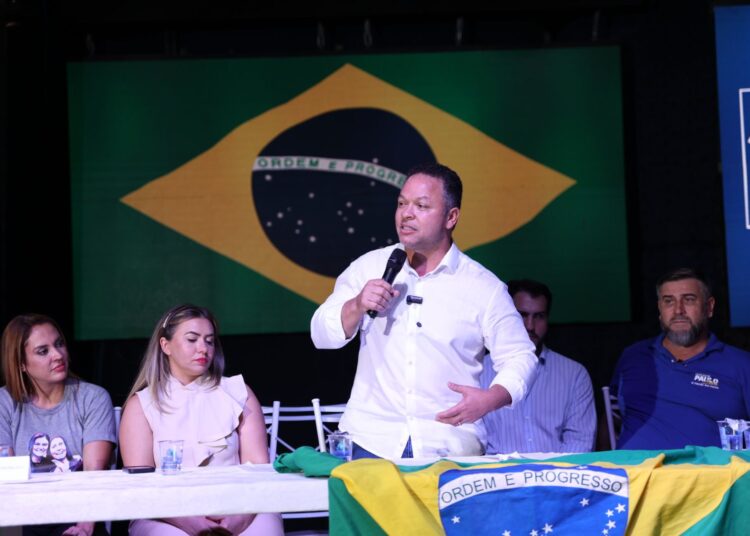 Lideranças do Podemos, Novo, PSDB, Cidadania, DC e PRTB, reforçam apoio a Cláudio Ferreira em Rondonópolis