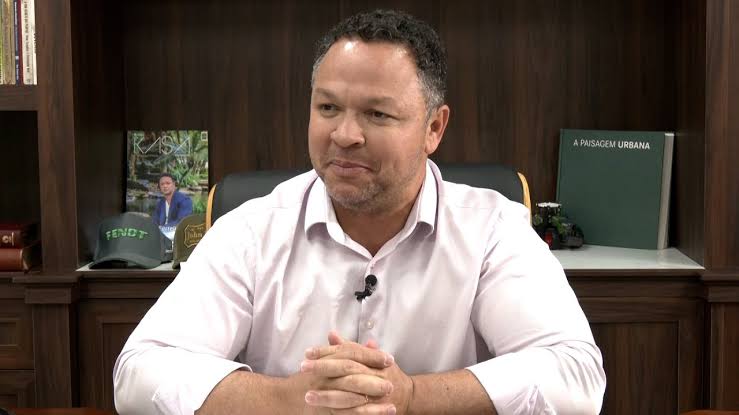 Em 30 dias, Cláudio Ferreira sobe 10 pontos e cresce 65% na intenção de voto