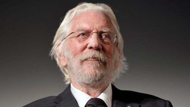 Morre Donald Sutherland, o presidente Snow da franquia ‘Jogos Vorazes’, aos 88