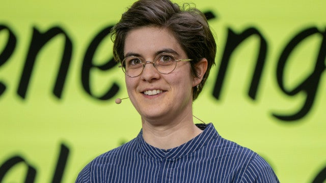 Promessa é dívida: herdeira divide fortuna de 145 milhões