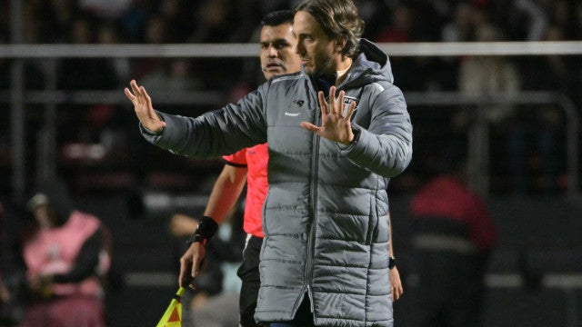 São Paulo tem gol milimétrico anulado, empata com Inter e se mantém no G6