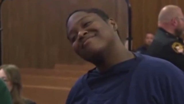 Mulher que matou menino de 3 anos sorri enquanto ouve sentença