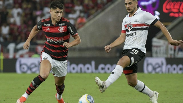 Luiz Araújo brilha no ataque do Fla, ganha parabéns de Neymar, e deve substituir Cebolinha