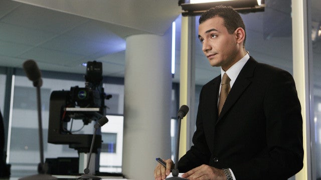 Quase metade dos brasileiros evita notícias, indica relatório da Reuters