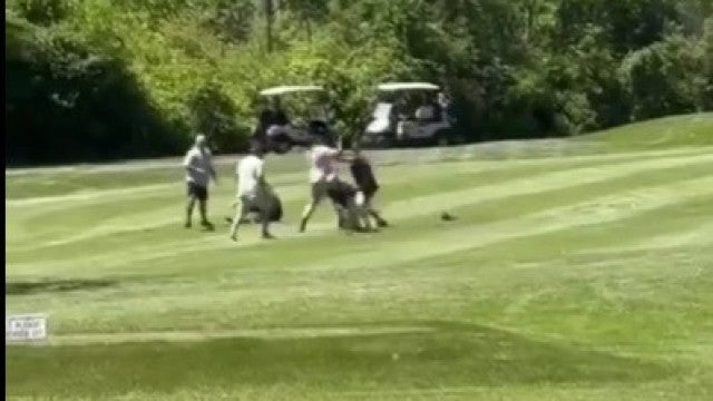 Partida de golfe acaba em sessão de pancadaria entre jogadores; veja