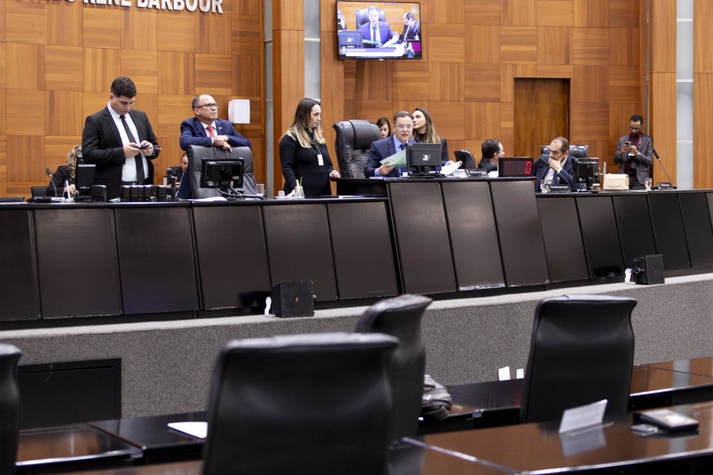 Deputados aprovam agência de investimentos e competitividade em segunda votação