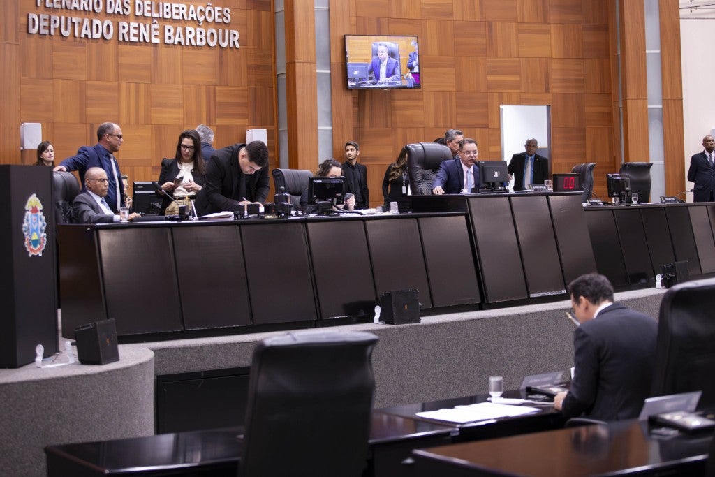 Assembleia aprova PEC que antecipa eleição da Mesa Diretora para agosto