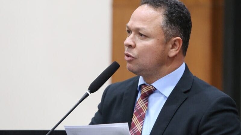 AL aprova projeto de Cláudio Ferreira que beneficia pequenos comerciantes