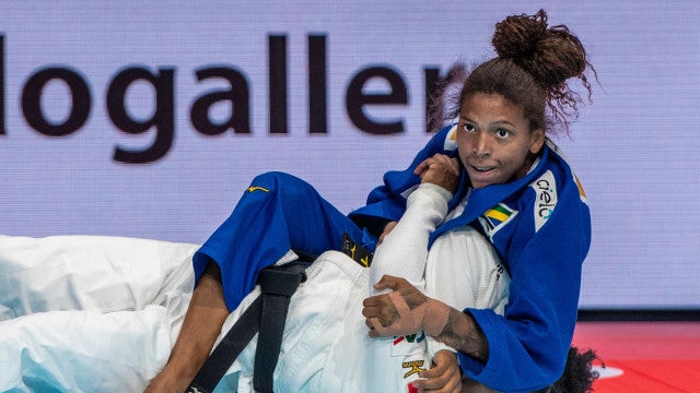 Rafaela Silva vai à semifinal do judô e fica a uma vitória da medalha em Paris-2024