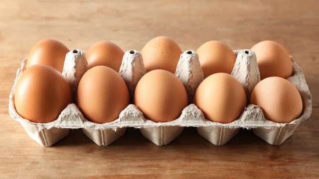 Consumo de carne de frango e ovos permanece seguro, diz ministro da Agricultura