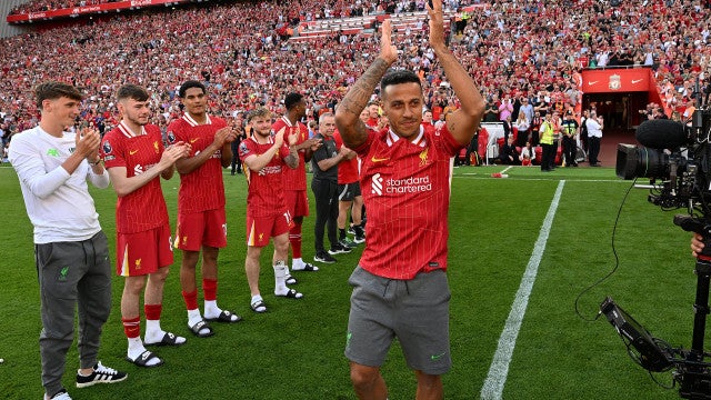 Thiago Alcântara tem convite para ser auxiliar do Barcelona após anunciar aposentadoria