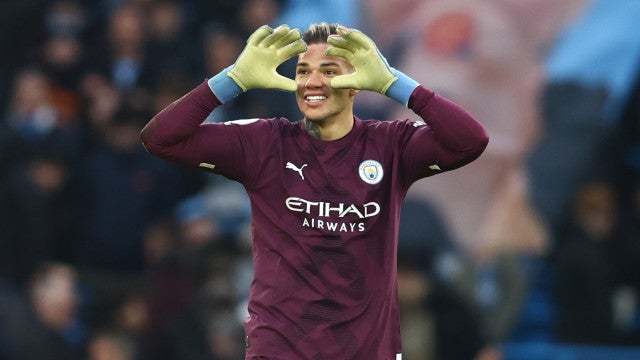 Manchester City oferece 75% de aumento para segurar Ederson