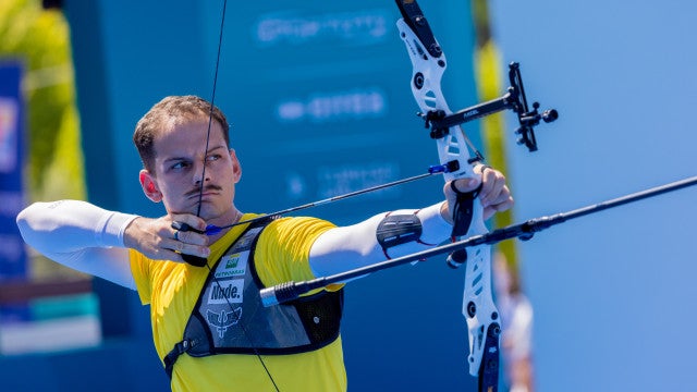 Marcus D’Almeida se classifica em 17º sob calor de 35°C em Paris