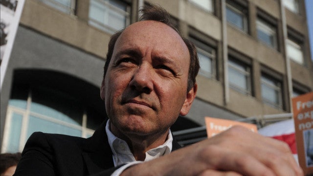 Kevin Spacey tem casa leiloada por R$ 18 milhões em execução judicial