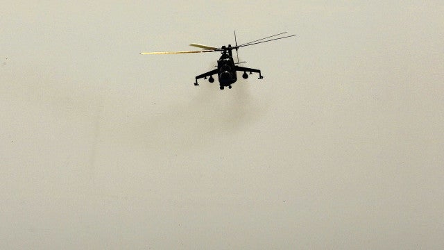 Helicóptero de resgate pega fogo ao decolar e deixa três feridos na Espanha