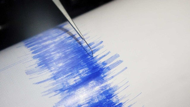 Fortes tremores abalam sudoeste do Japão; alerta de tsunami é emitido 