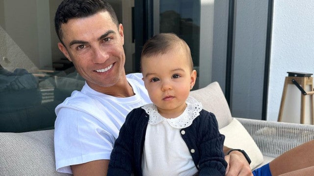 O retrato incrível de Ronaldo e Bella durante viagem de avião