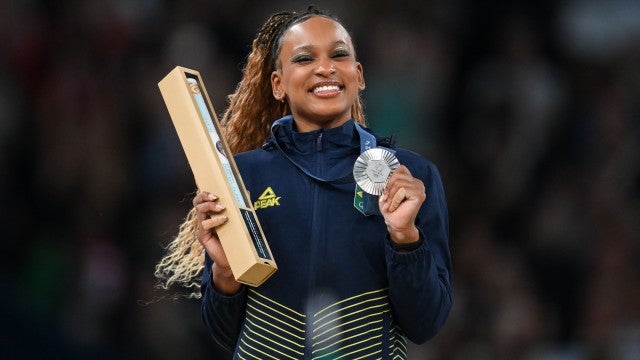 Rebeca Andrade só perde para Simone Biles e faz história em Paris-2024