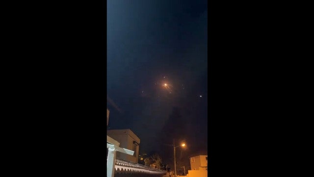 Rajada de foguetes ‘chove’ sobre o norte de Israel; veja o vídeo
