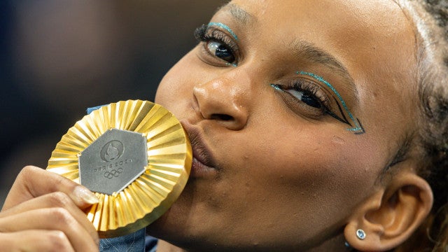 Quanto a brasileira Rebeca Andrade faturou em medalhas? Bastante!