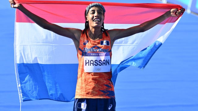 Sifan Hassan é ouro na maratona feminina e bate recorde olímpico