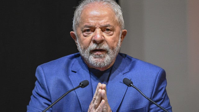 Lula critica privatizações de empresas públicas em visita à Telebras